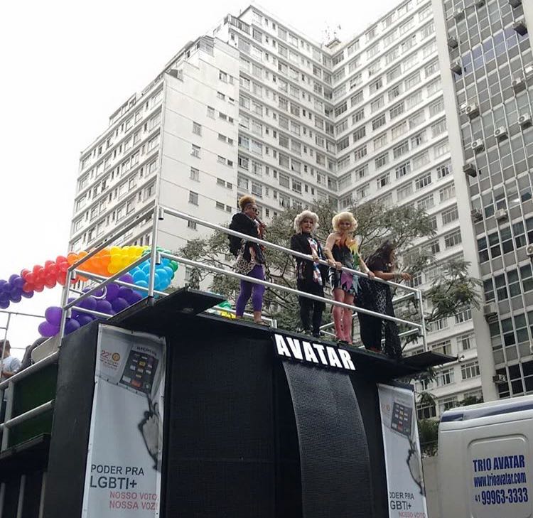 noticia Salete Campari, Pabllo Vittar e Anitta arrastam mais de 3 milhões de pessoas na Parada LGBTI+ de São Paulo