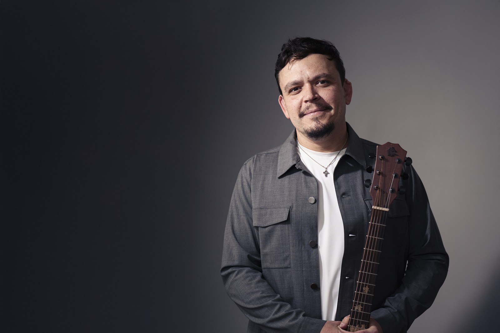 noticia Cantor Dadai assina contrato com o selo Nova Fase Music e anuncia novos projetos