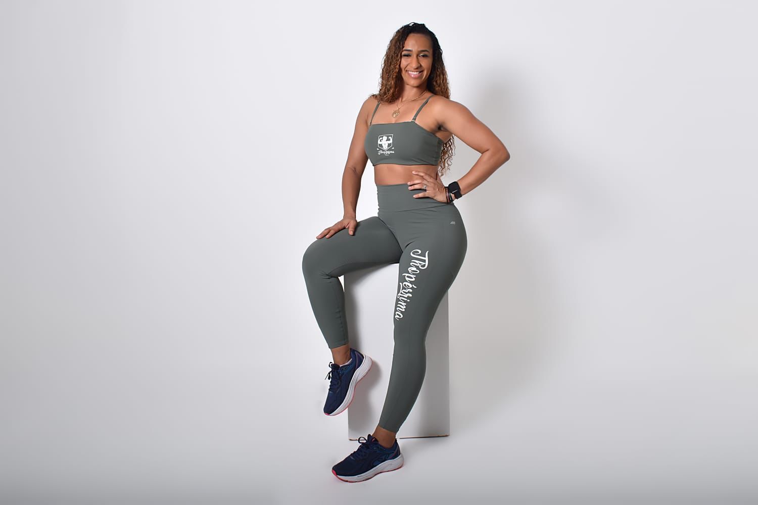 noticia Aulão especial marca aniversário da personal trainer Thais Fernanda e lançamento da marca Thopérrima com coleção fitness exclusiva