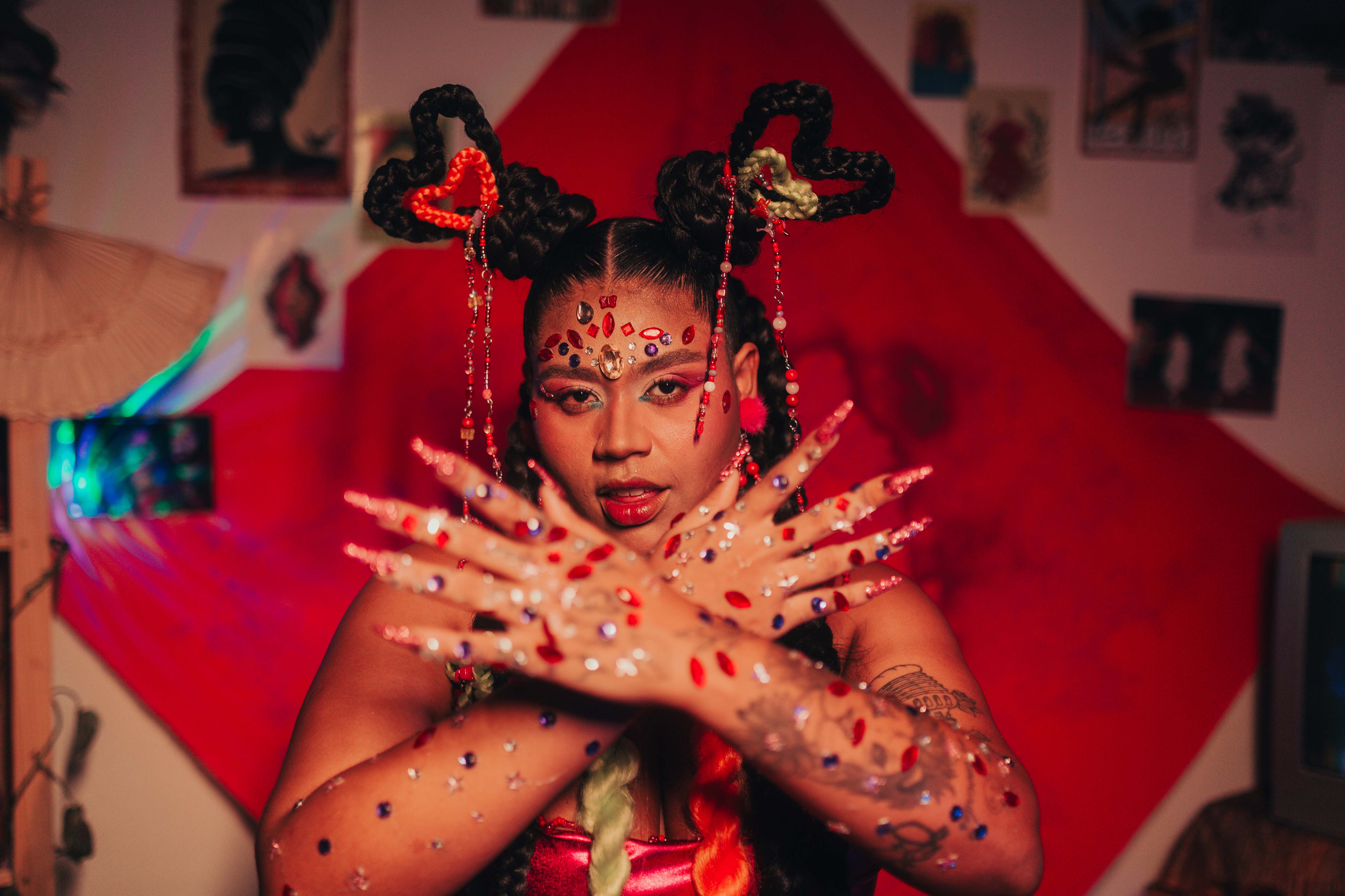 noticia Luiza Nobel lança single e videoclipe “Só de Calcinha”