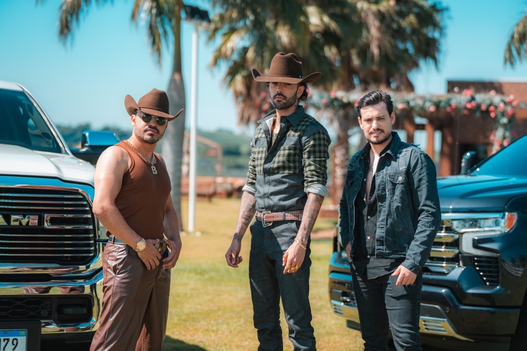 noticia Luan Pereira é o convidado de Brenno & Matheus para o hit “Em Cima do Peão”