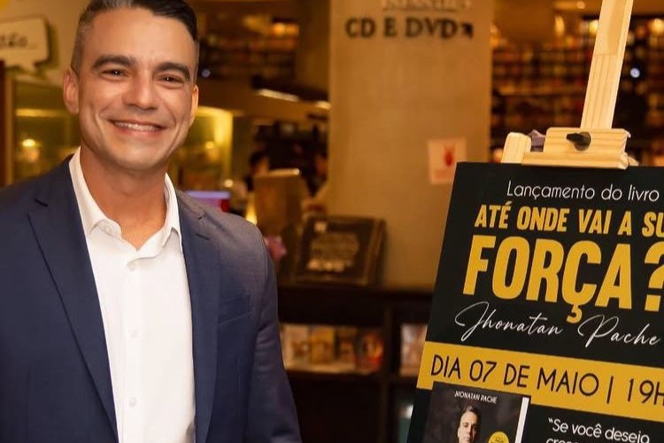 noticia Empresário Jhonatan Pache lança livro e compartilha trajetória de sucesso no setor educacional