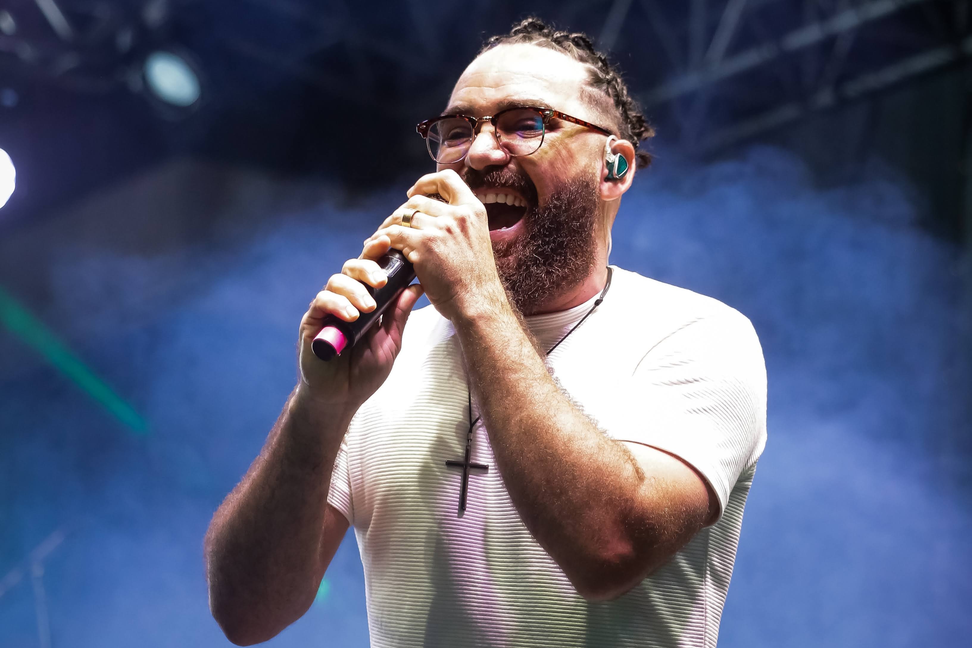 noticia Jhonny Salvação se apresenta na Marcha para Jesus em Curitiba e conquista o público paranaense