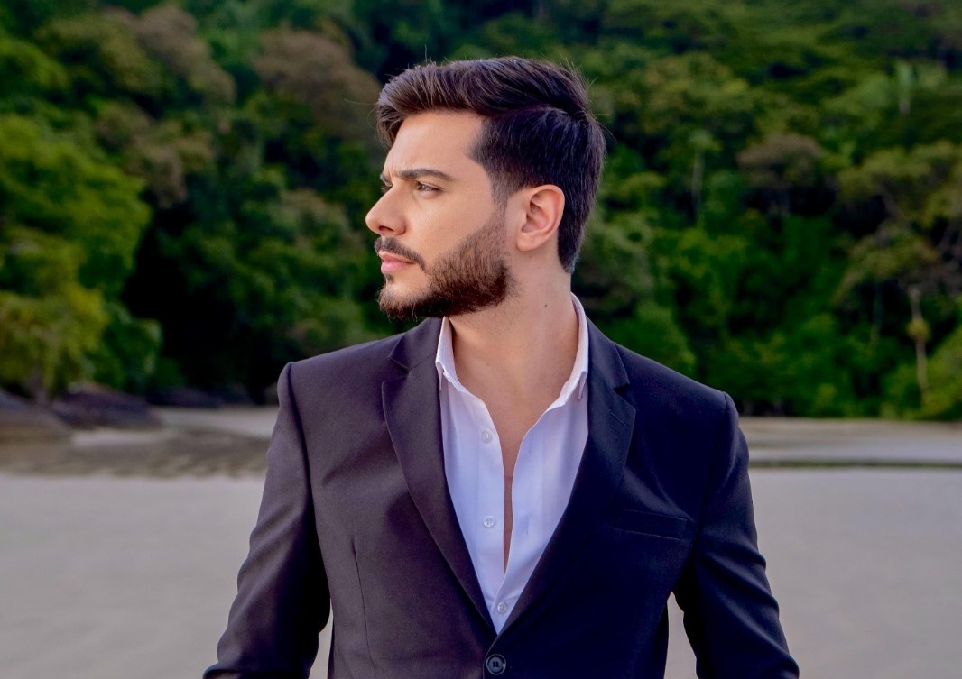 noticia Thalles Luna aposta em sensualidade e estética de cinema no novo clipe de “La Musa De La Playa”