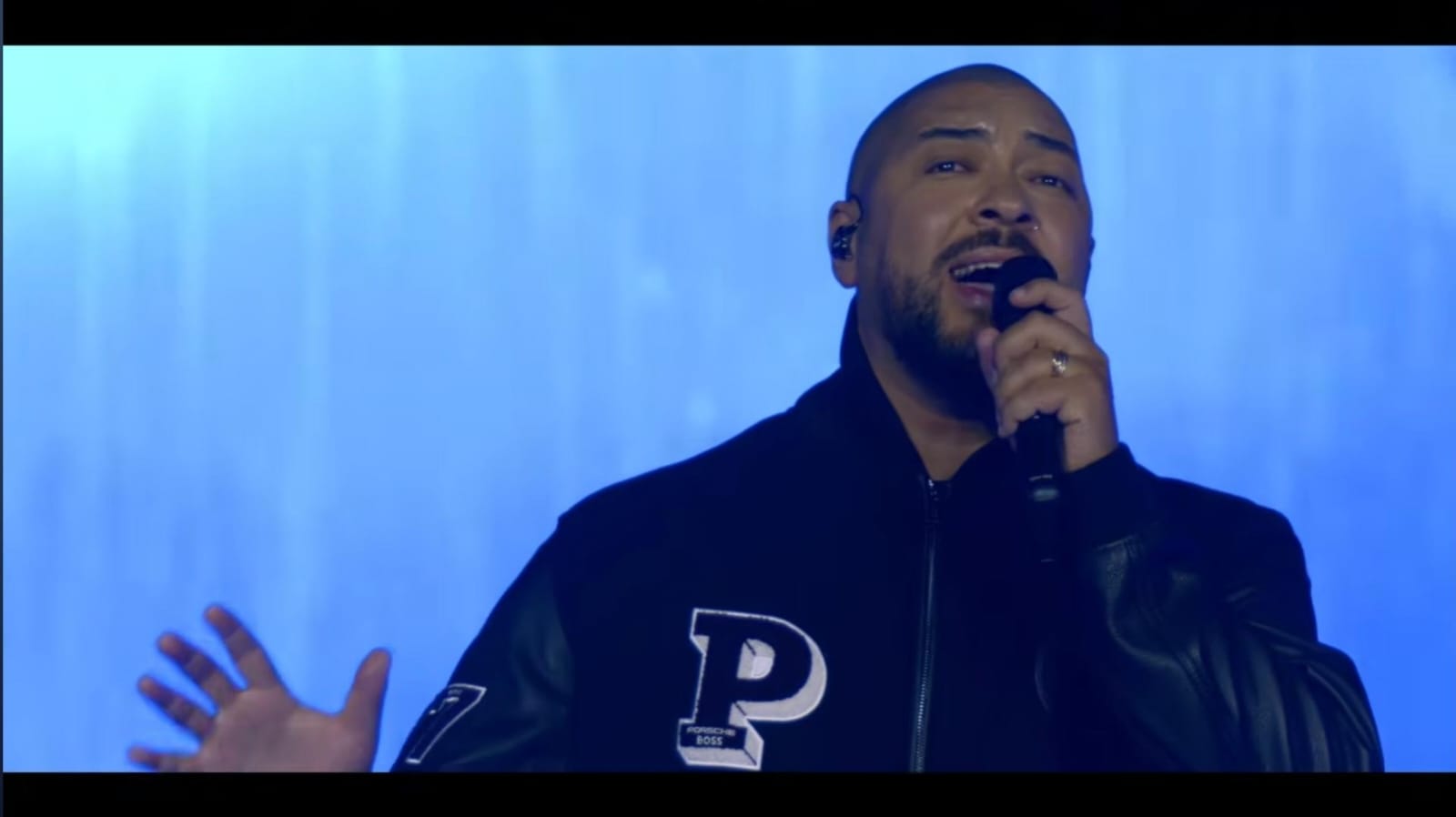 noticia Ton Carfi apresenta o single “Último da Fila” e transforma história de superação em canção inspiradora