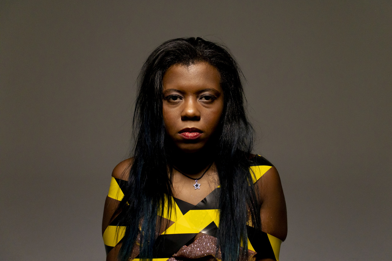 noticia Duda Santos tira a máscara da dor em 