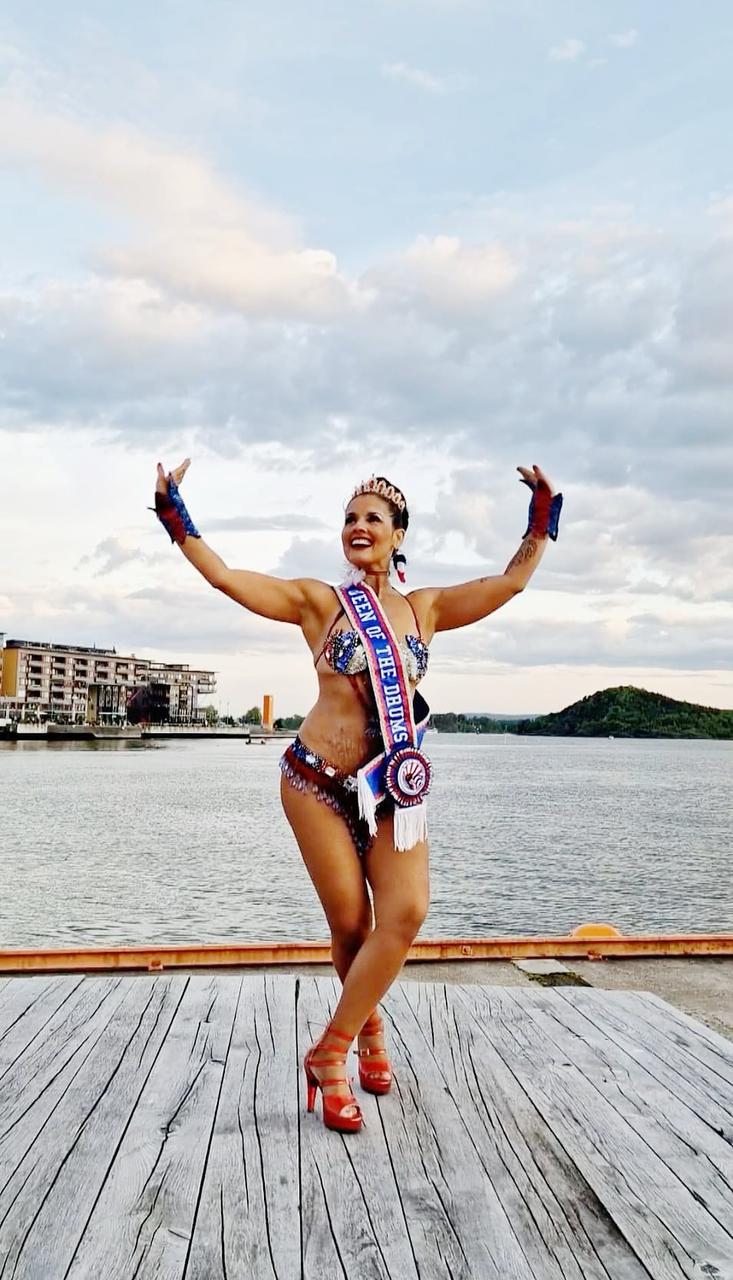 noticia Rainha da Bateria e Embaixadora do Samba: Mariana Peraca leva a cultura brasileira à Noruega e à Europa