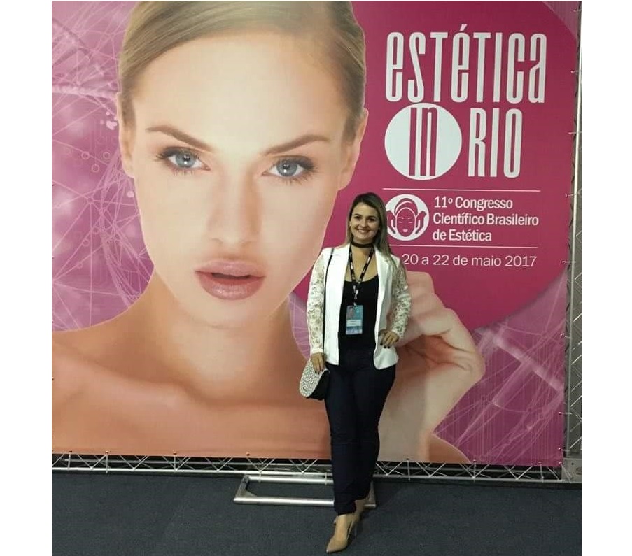 noticia Jovem fisioterapeuta carioca Wanna Mendes desenvolve o 'Brasileiríssima', produto único de maquiagem e tratamento de beleza corporal, com Pólo de Biotecnologia - UFRJ 