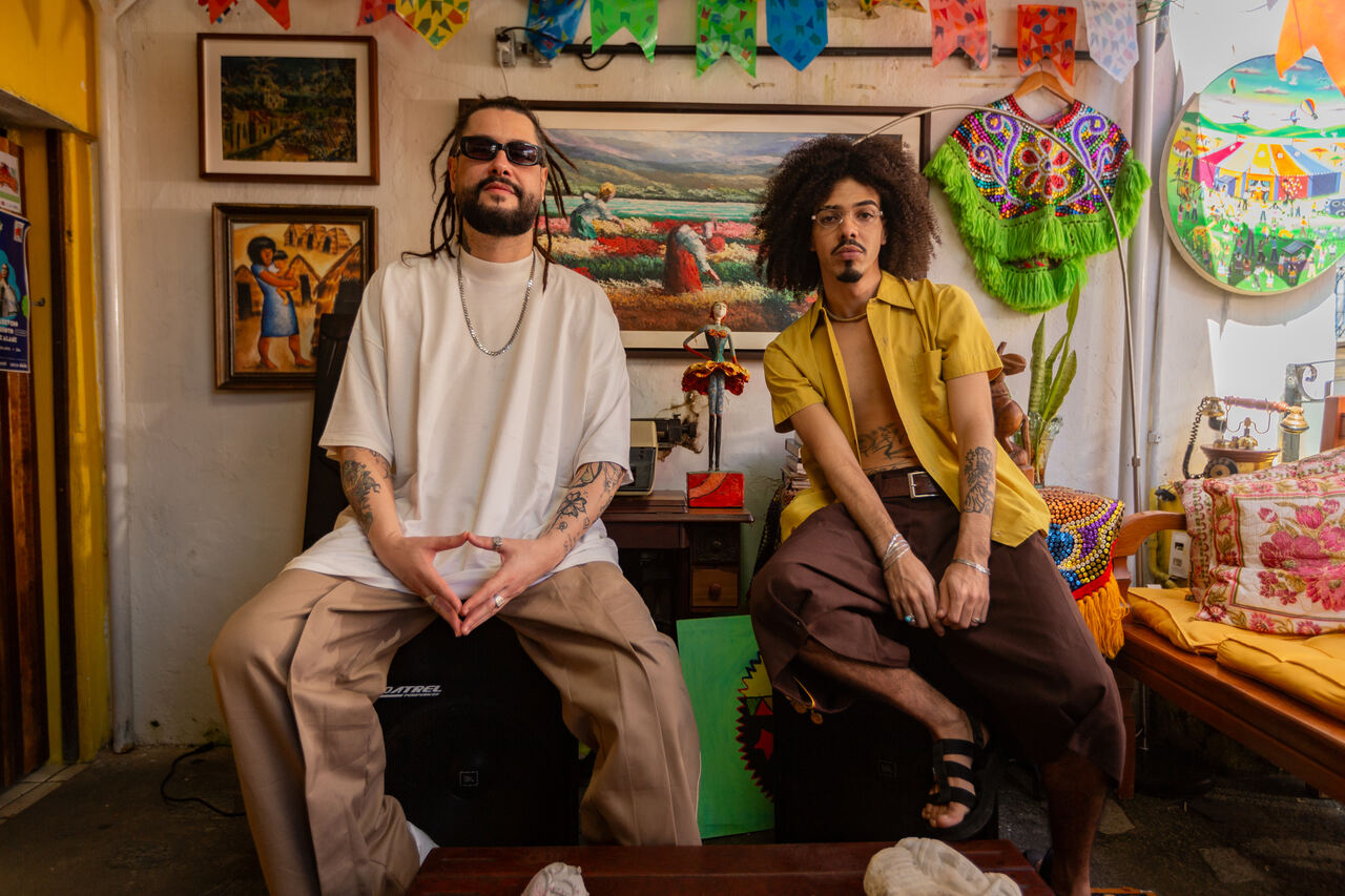noticia Léo da Bodega e Maneva resgatam as raízes do reggae pernambucano na inédita 