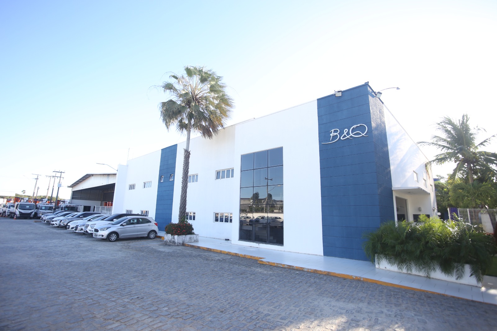 noticia B&Q celebra 38 anos com campanha que homenageia sua história, inovação e a força de quem constroi o futuro