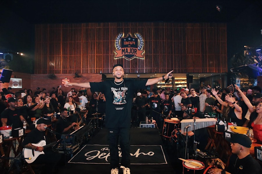 noticia Do Exaltasamba à carreira solo: Jeffinho lança “Primeiro Encontro” em seu primeiro audiovisual