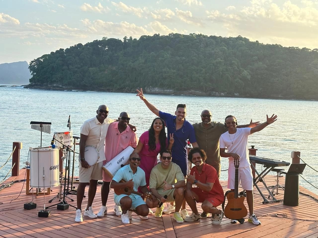 noticia O grupo Chega Mais Pra Cristo lança o single e videoclipe de “Ninguém Explica Deus”