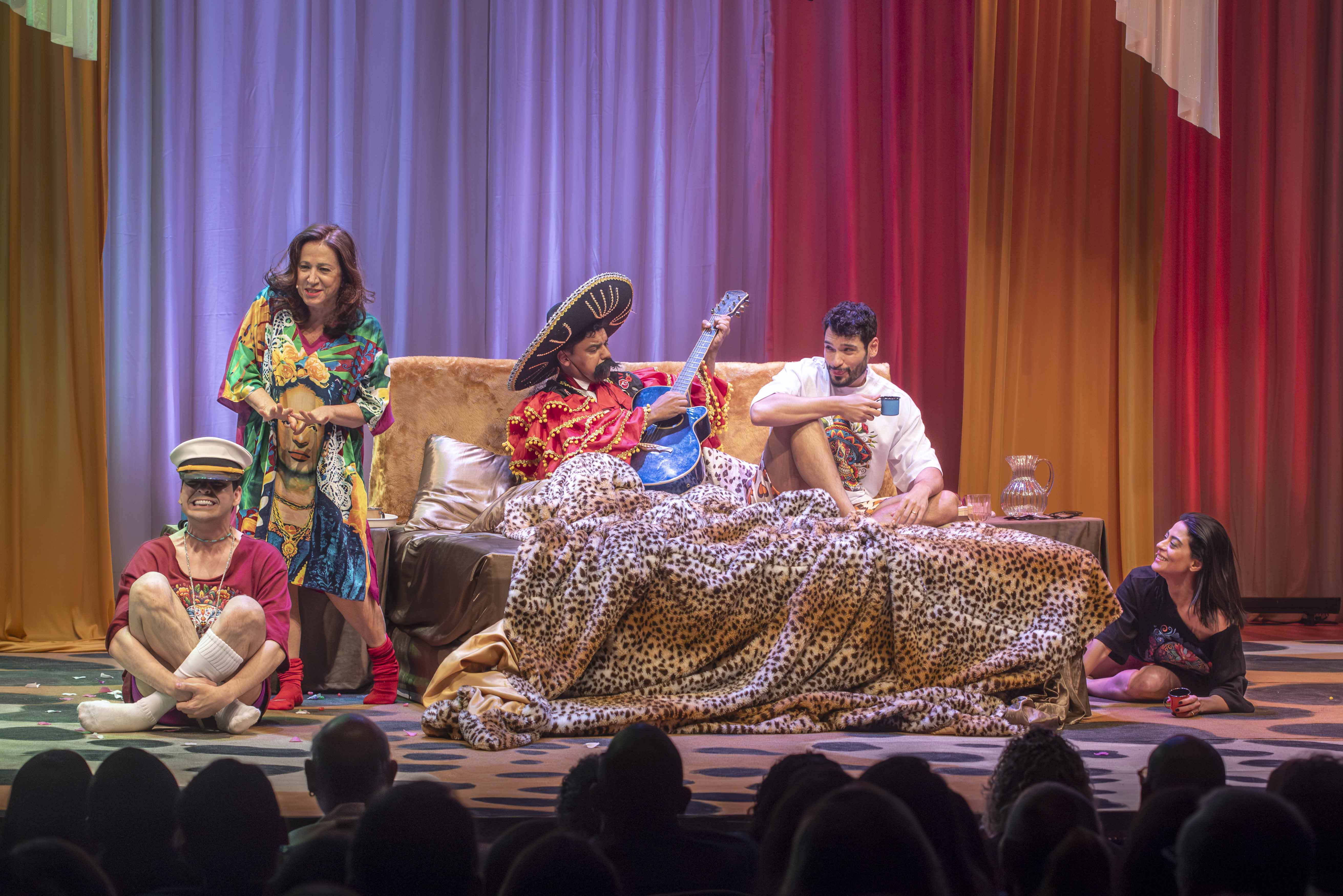 noticia Com Carol Castro, Bruno Fagundes, Gustavo Mendes e Angela Rebello, comédia “A Manhã Seguinte” chega a BH