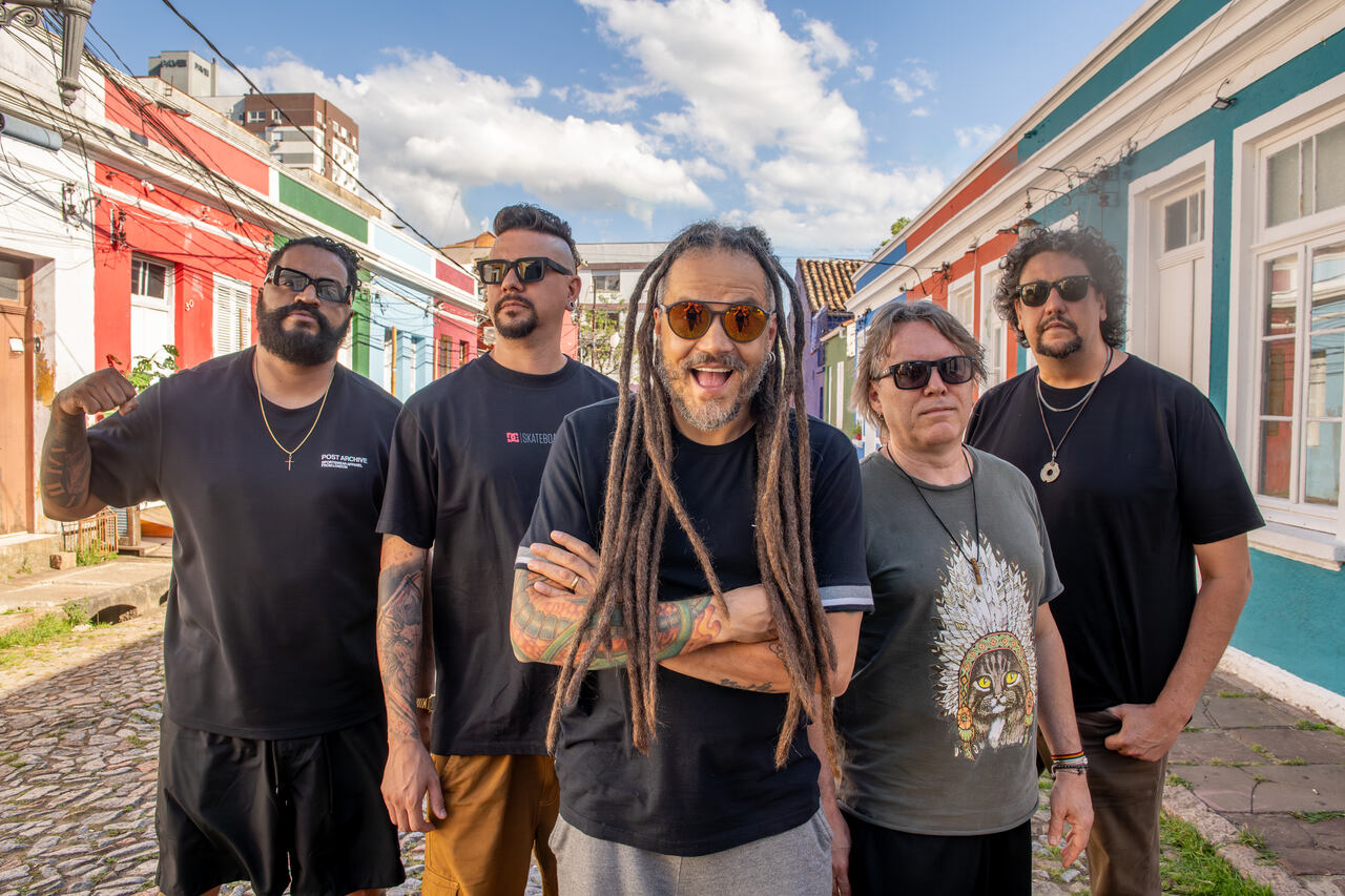 noticia Dono de hits como “Anjo do Céu” e “Asas”, Maskavo leva seu reggae brasileiro para a Europa pela primeira vez