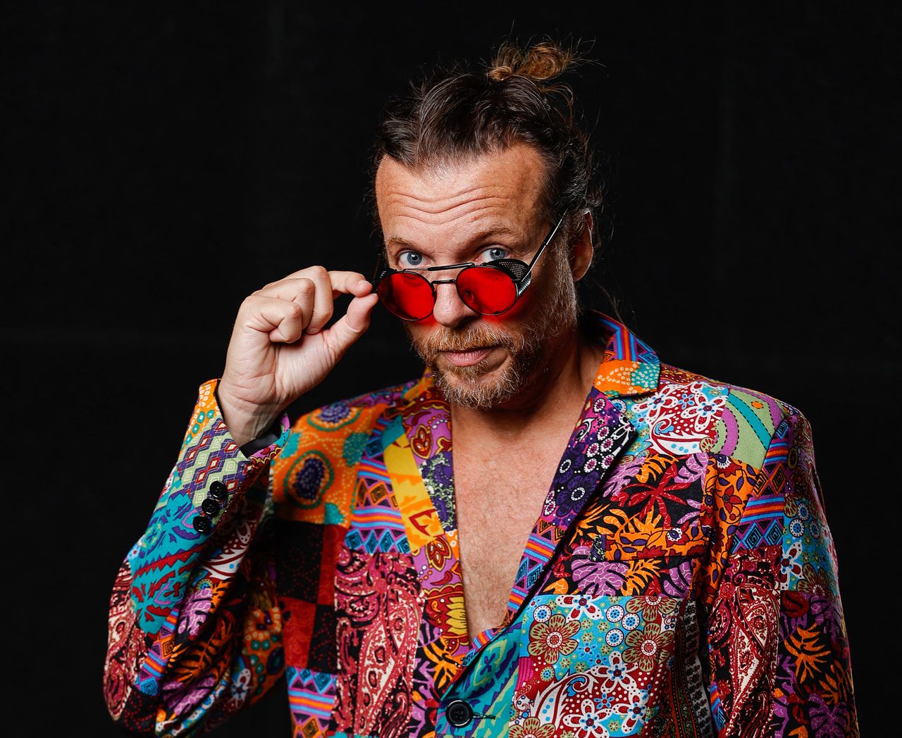 noticia Vinny revive clássicos em novas versões e lança 