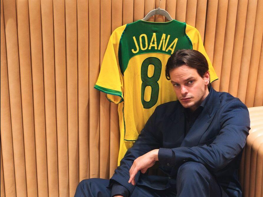 noticia Canetis apresenta “Joana”: a fusão entre House, Funk Brasileiro e emoção de cantar em português