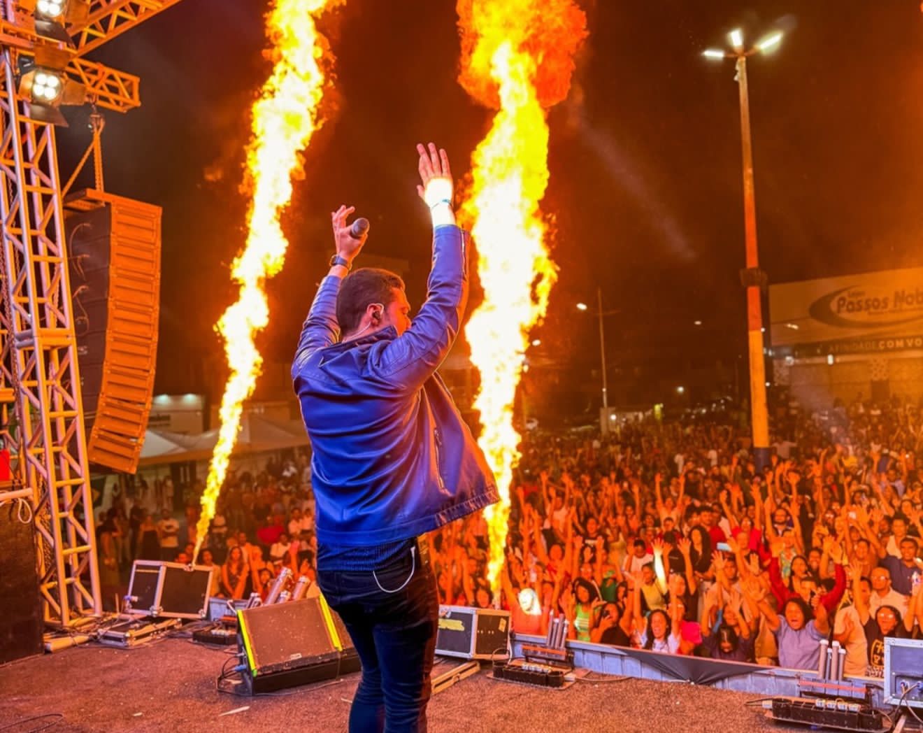 noticia Cantor Eric Carvalho se apresenta no Bahia Gospel Festival em Camaçari