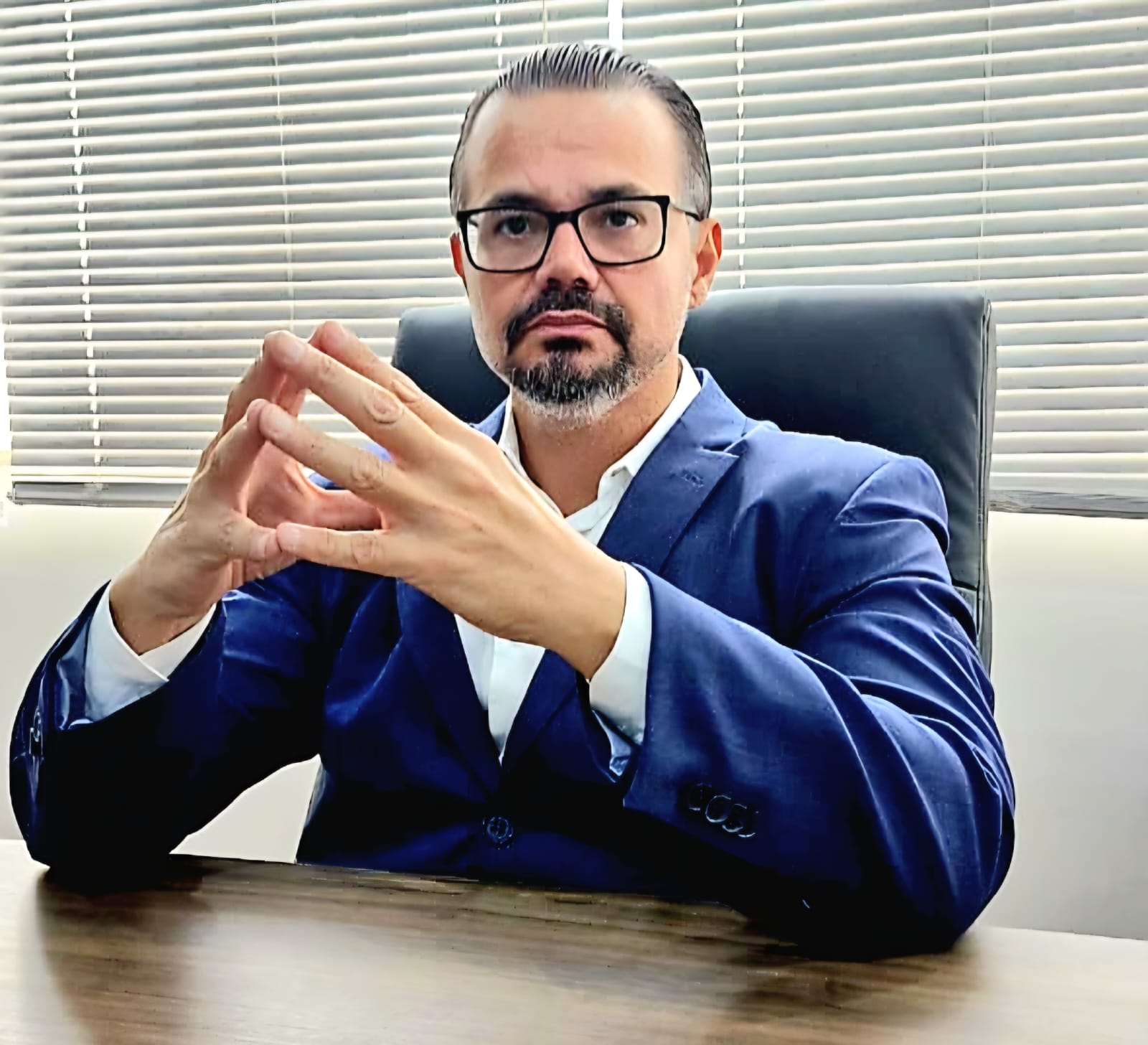 noticia CASSAÇÃO DE MANDATO DE PARLAMENTAR PELO PODER JUDICIÁRIO