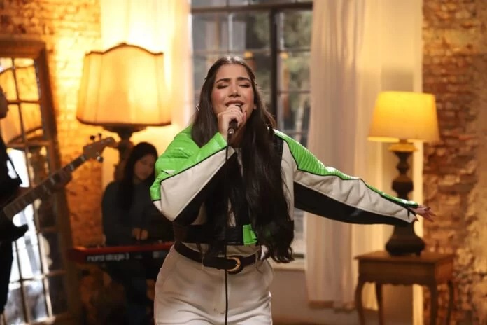 noticia A jovem Brenda Danese apresenta “Identidade”, seu primeiro álbum