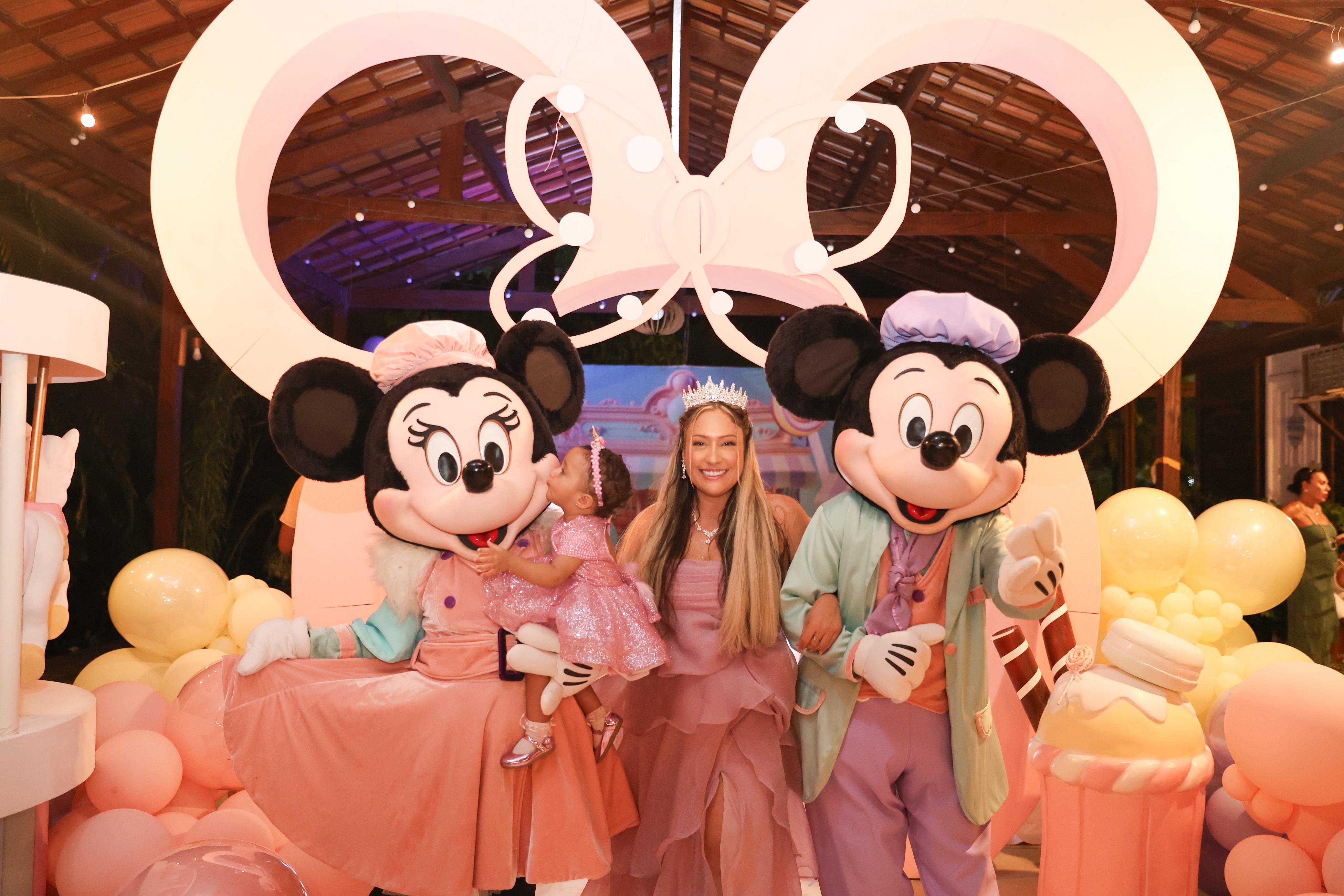 noticia Camila Rosado promove grande festa de Aniversário para filha 