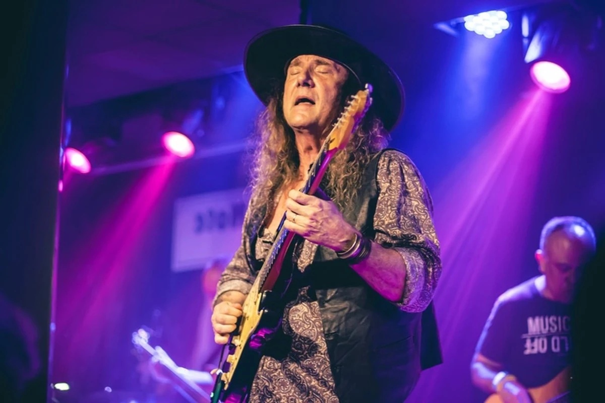 noticia Fábio Rizental faz show em tributo ao Clube da Esquina na Tijuca