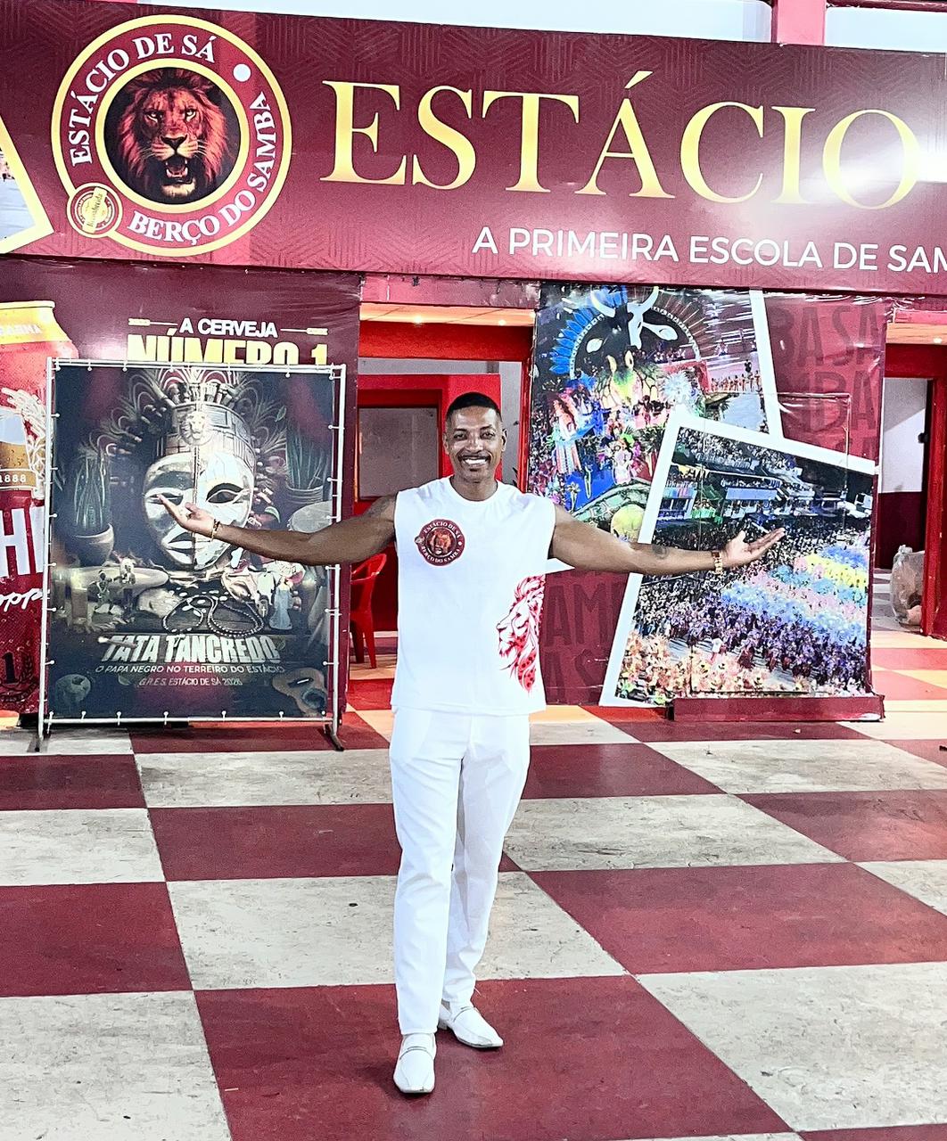 noticia Jeferson Kim estreia como destaque da Estácio de Sá no Carnaval 2026