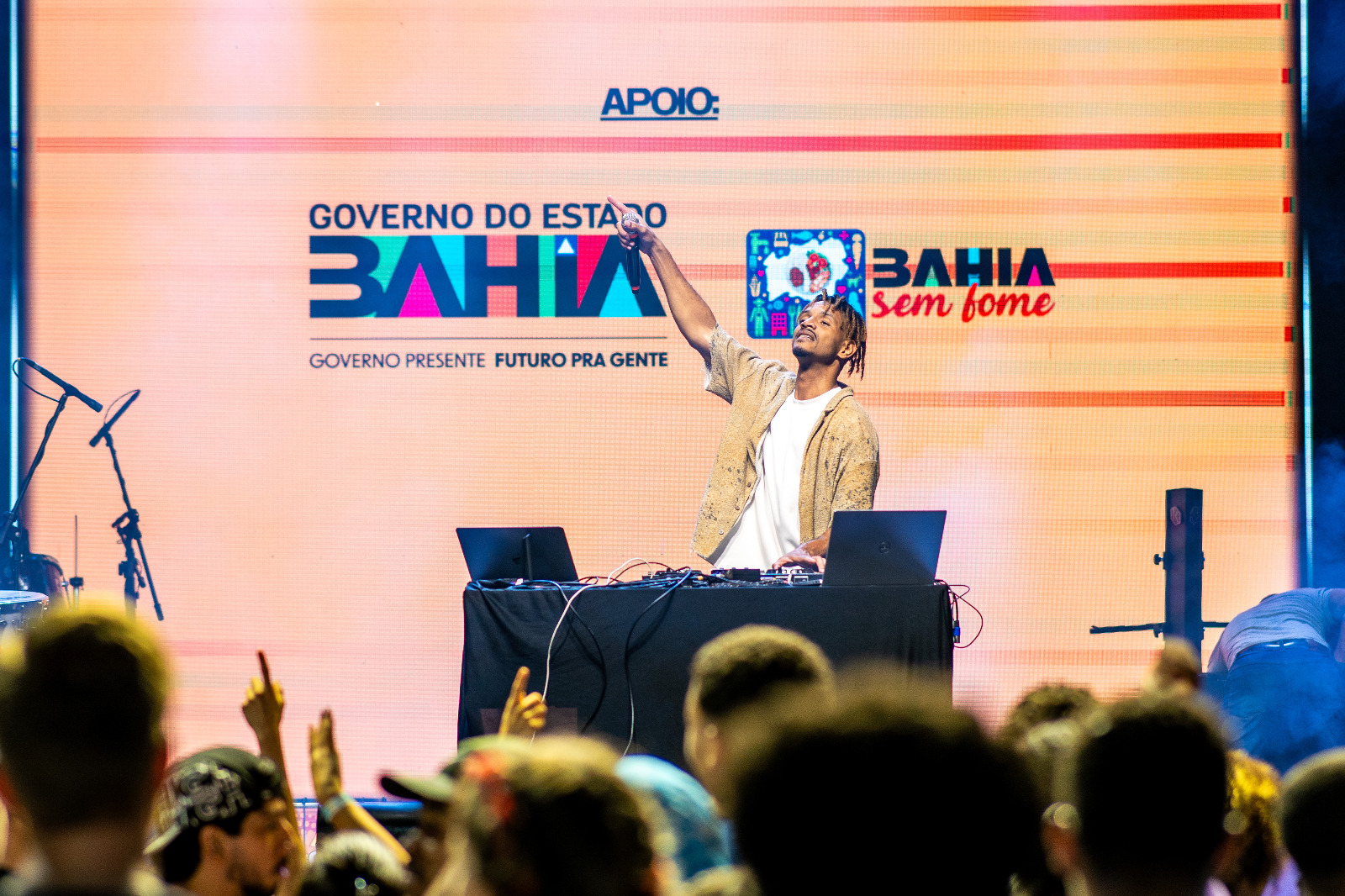 noticia DJ carioca Bruninho Music faz a festa no penúltimo dia do Impacto de Carnaval – Sal da Terra 2026 no Centro de Salvador