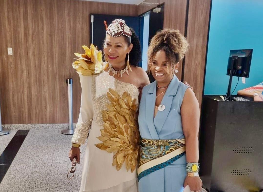 noticia Estilista Rosy Cordeiro assina look desfilado pela Rainha Diambi na Mocidade Alegre