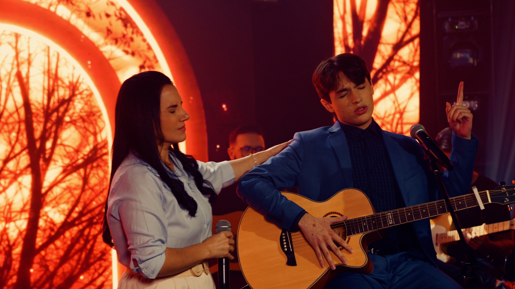 noticia Nicolas Henrique lança “Quando Todo Mundo Foi Embora Deus Ficou”, primeiro single de seu novo DVD