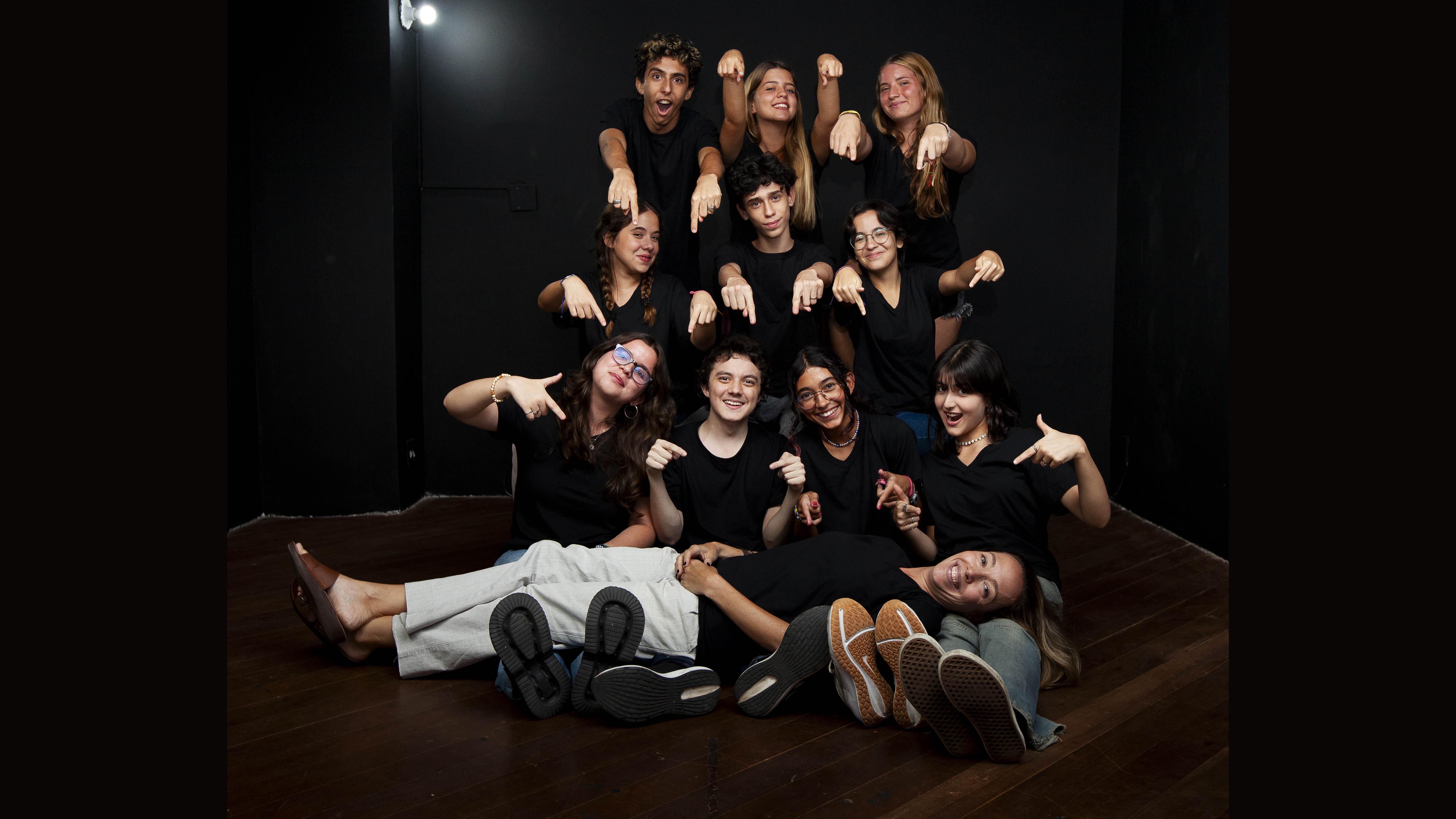 noticia Estudantes do Colégio Pedro II fazem sucesso com premiado grupo de teatro de improviso