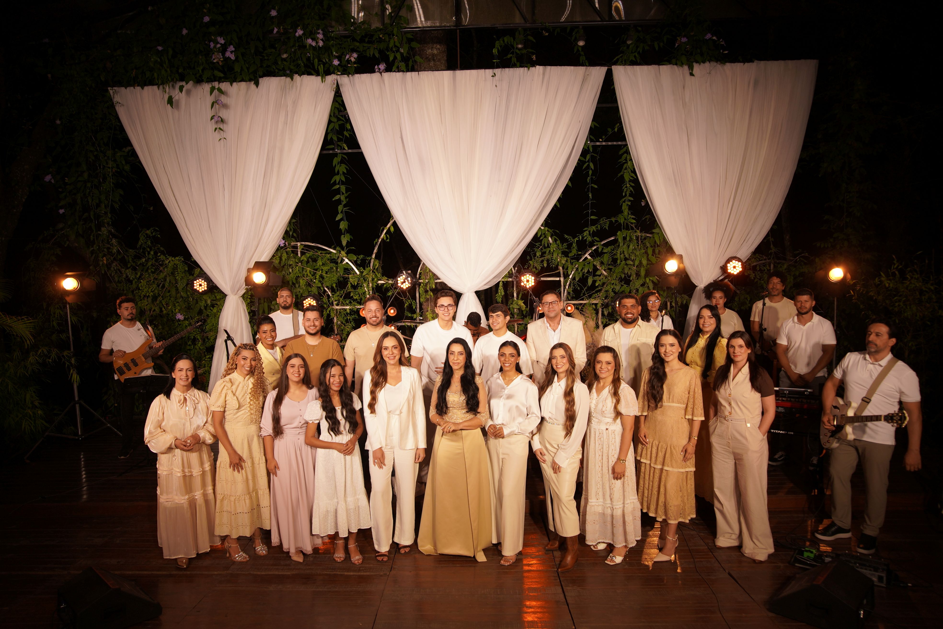 noticia Gravadora Louvor Eterno reúne artistas de várias gerações no projeto “A Comunhão”