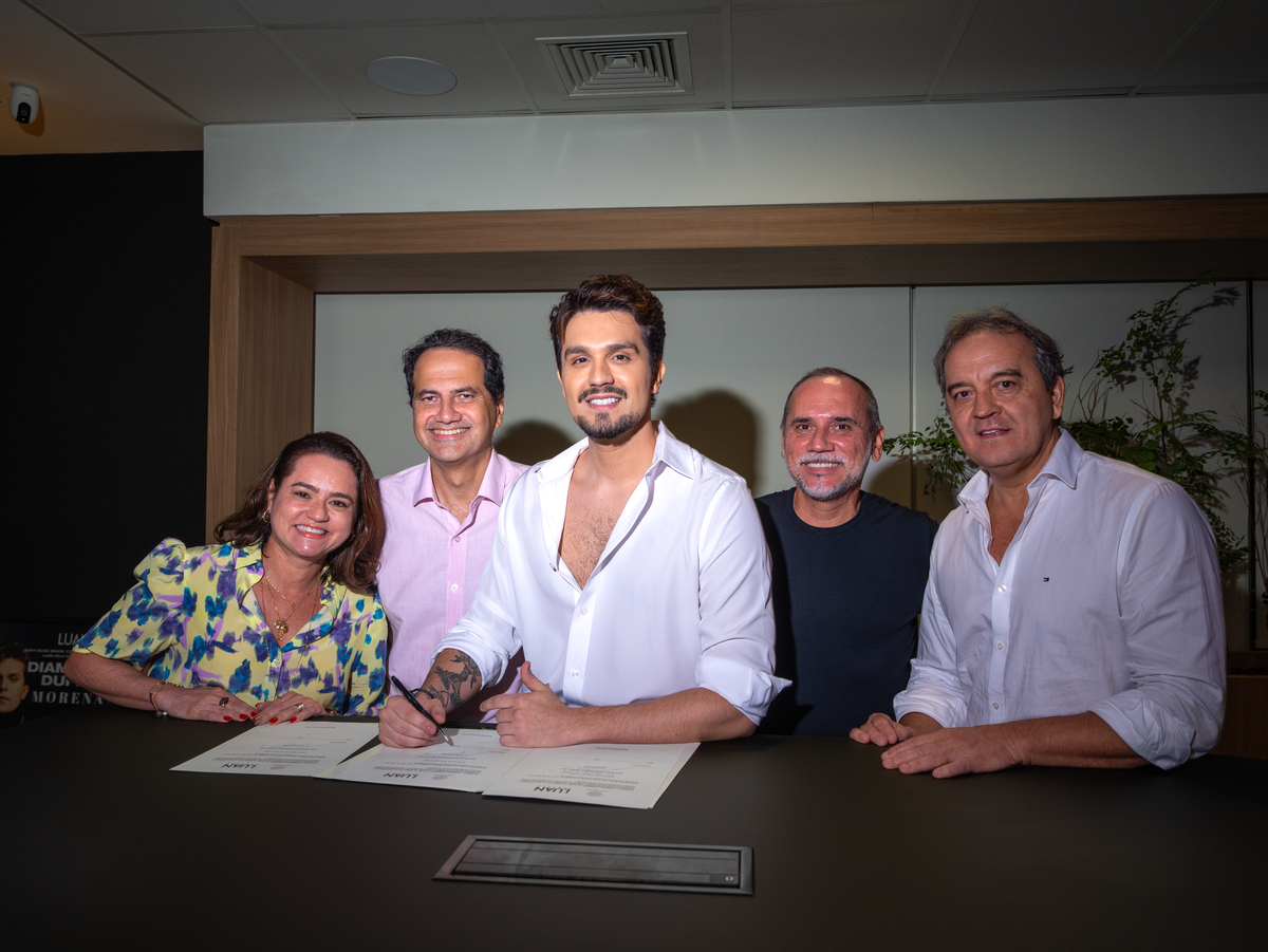 noticia Luan Santana renova contrato com Sony Music em noite de celebração em São Paulo