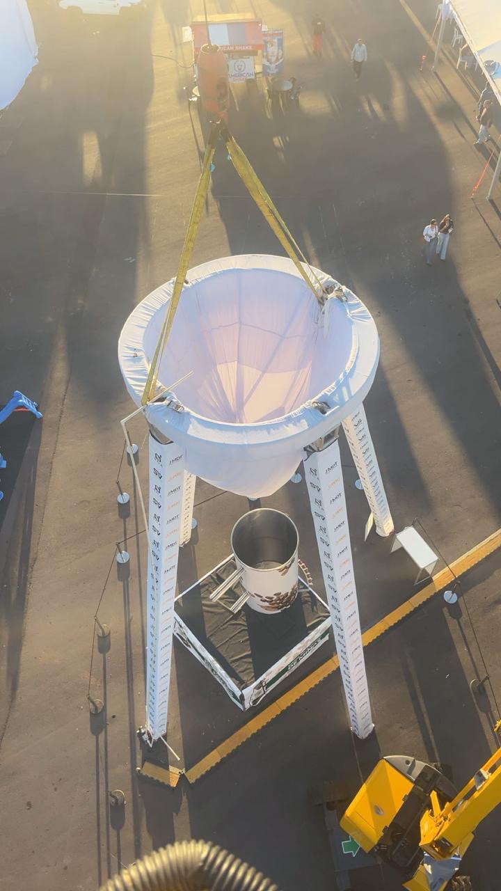 noticia Sandro César leva coador de 10 metros a Varginha e usa café para impulsionar feira