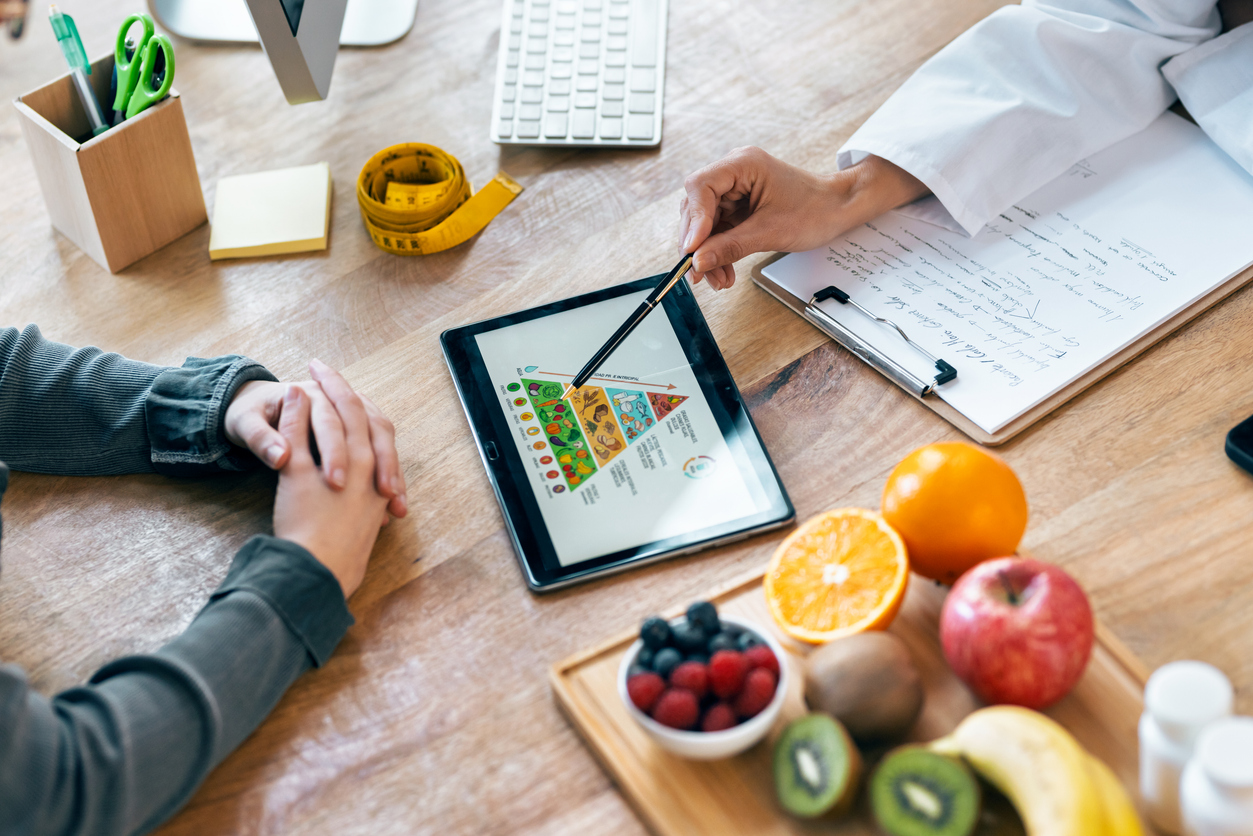 noticia Plano alimentar: quem pode prescrever dietas? Entenda o que diz a lei no Brasil