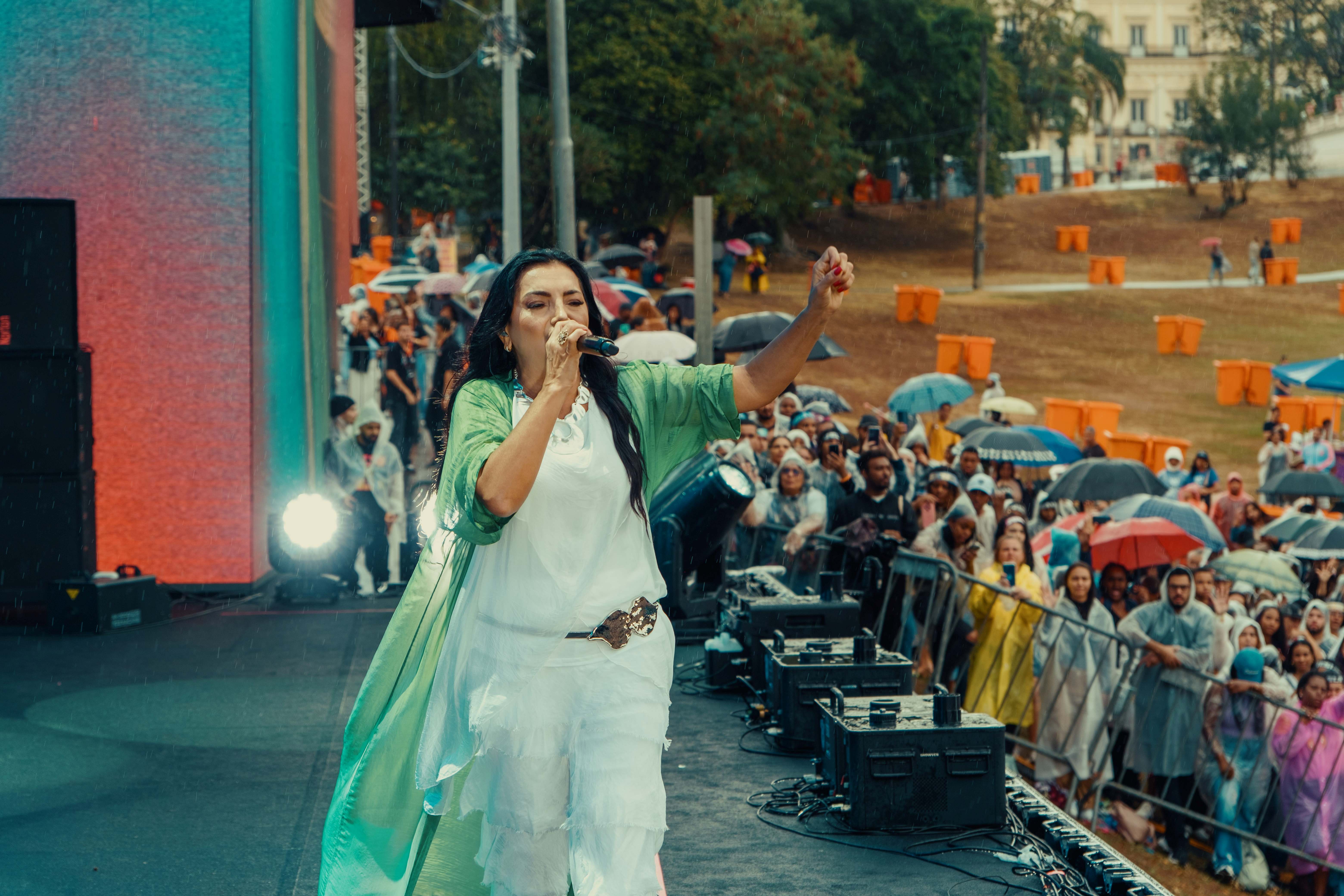 noticia Louvorzão 93 é sucesso de público em mais de sete horas de show