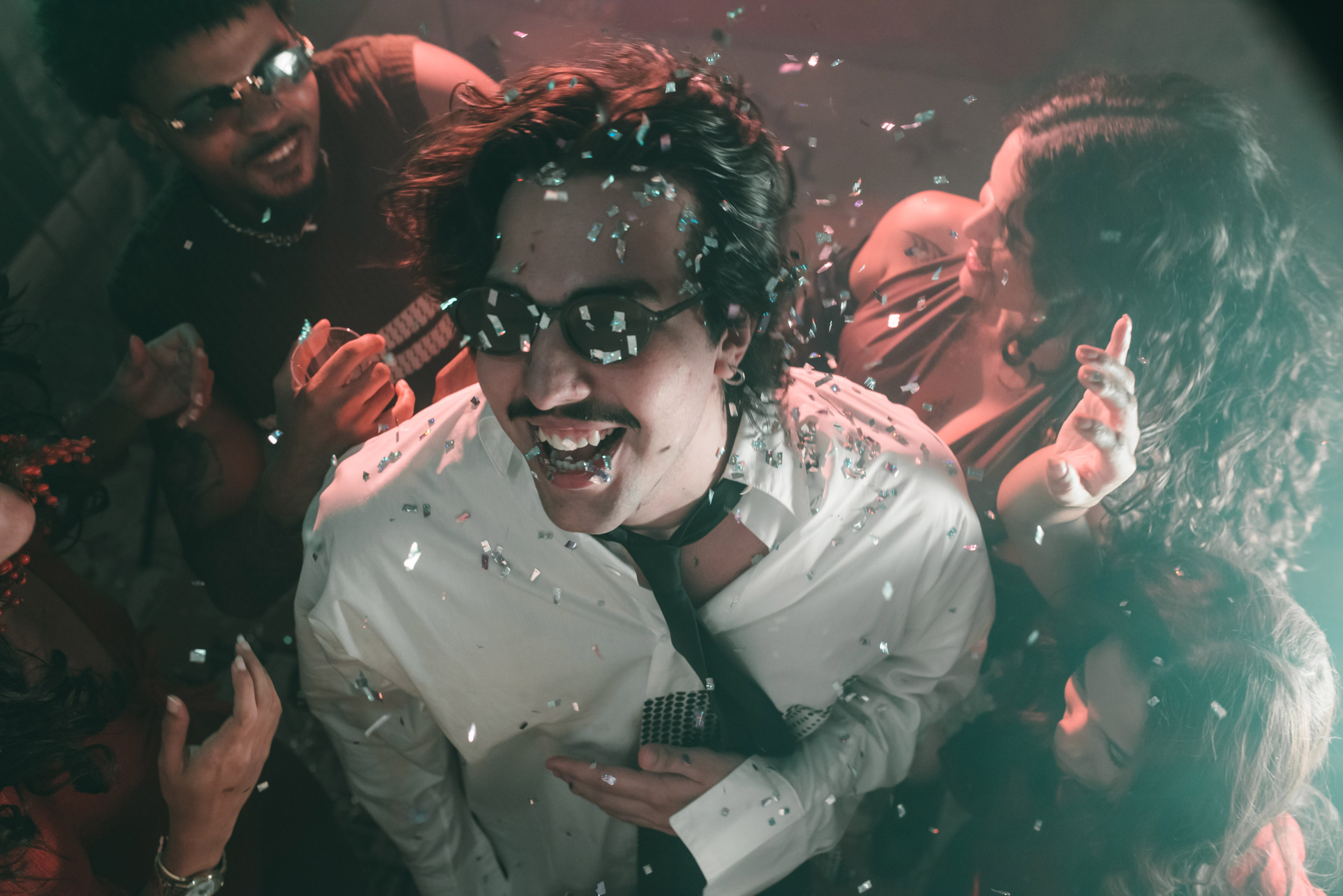 noticia Novo talento da MPB, Malize lança single premiado “Baile da Saudade”