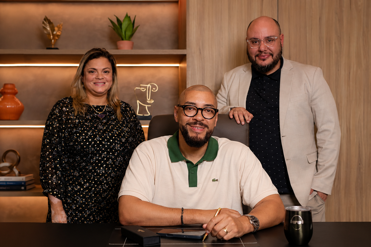 noticia Ton Carfi é o novo contratado da Labidad Music 