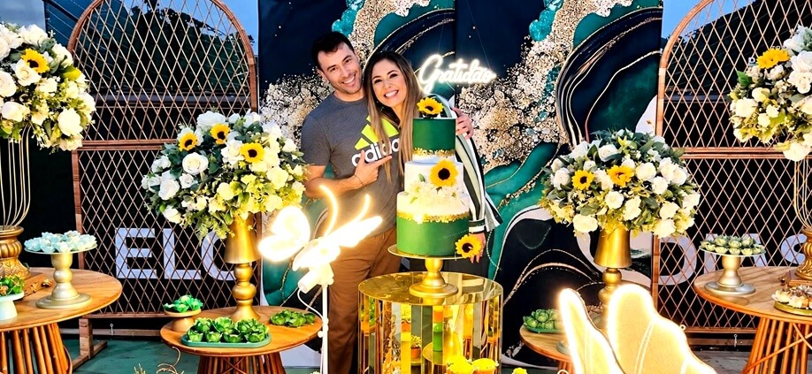 noticia Com Arlindinho e Quitéria Chagas, Anderson Lopes celebra aniversário da presidente Paula Maria e decreta: “O Império Serrano vai dar a volta por cima”