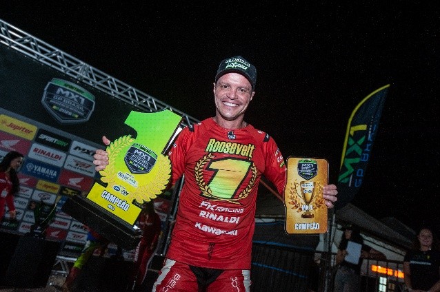 noticia Team Rinaldi é campeão da MX4 com Roosevelt Assunção, no Brasileiro de Motocross