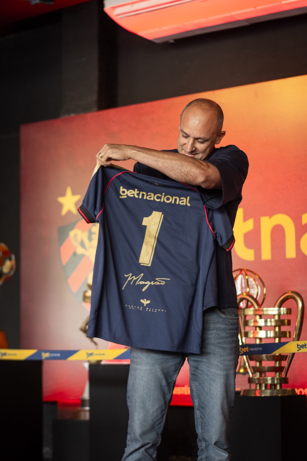 noticia Betnacional anuncia Jogo de Despedida de Magrão com a camisa do Sport Recife 