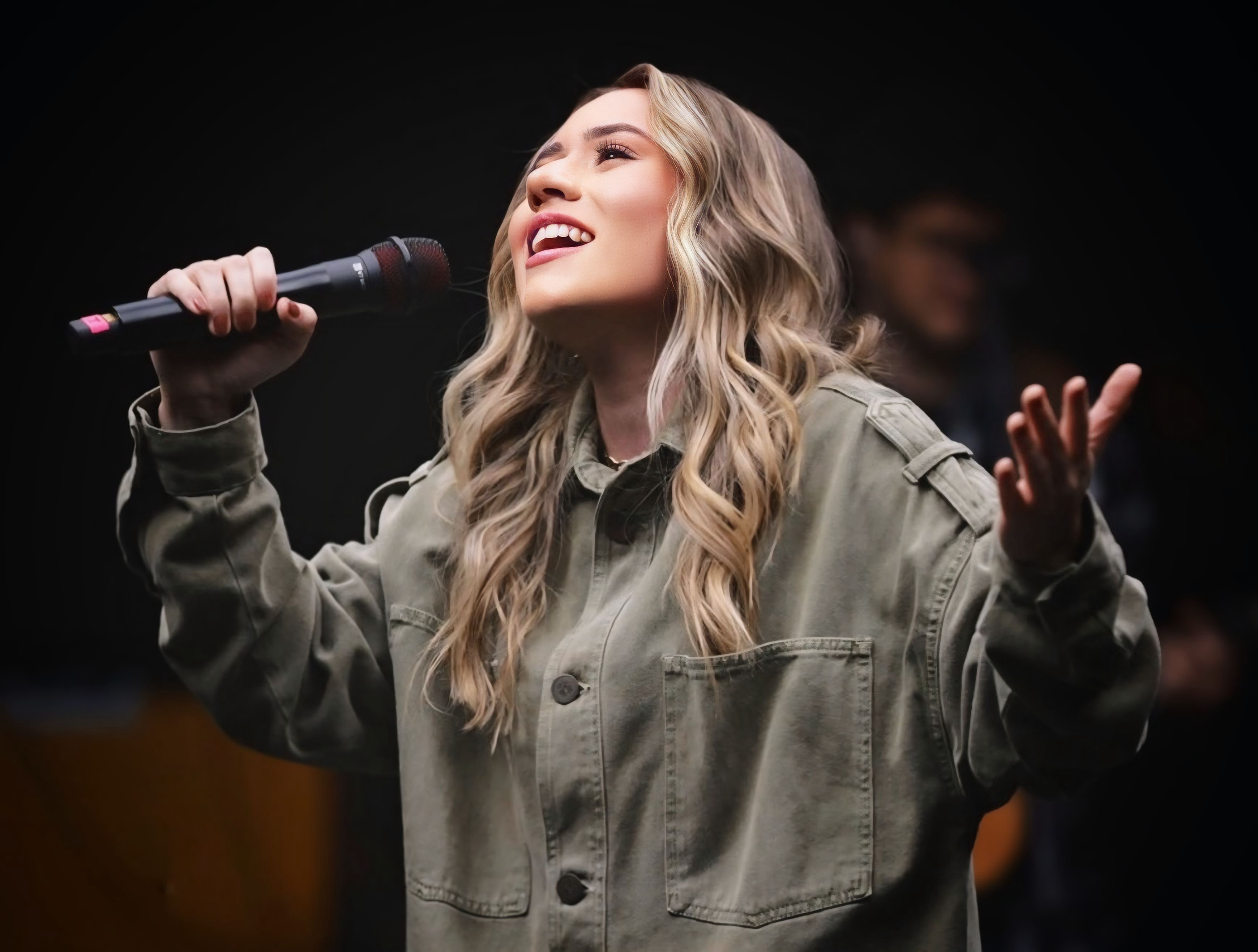 noticia Aguiar MultiMusic volta a investir pesado em novos talentos e anuncia Beatriz Cristina no casting