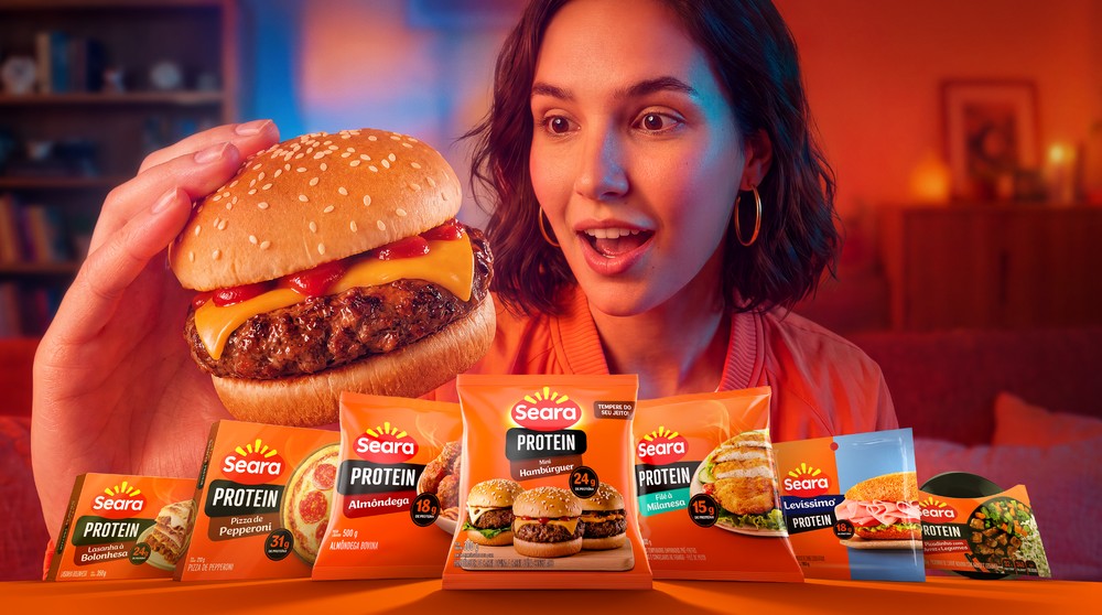 noticia Seara amplia sua linha proteica, através de uma nova campanha que destaca que sabor e praticidade podem se somar à proteína