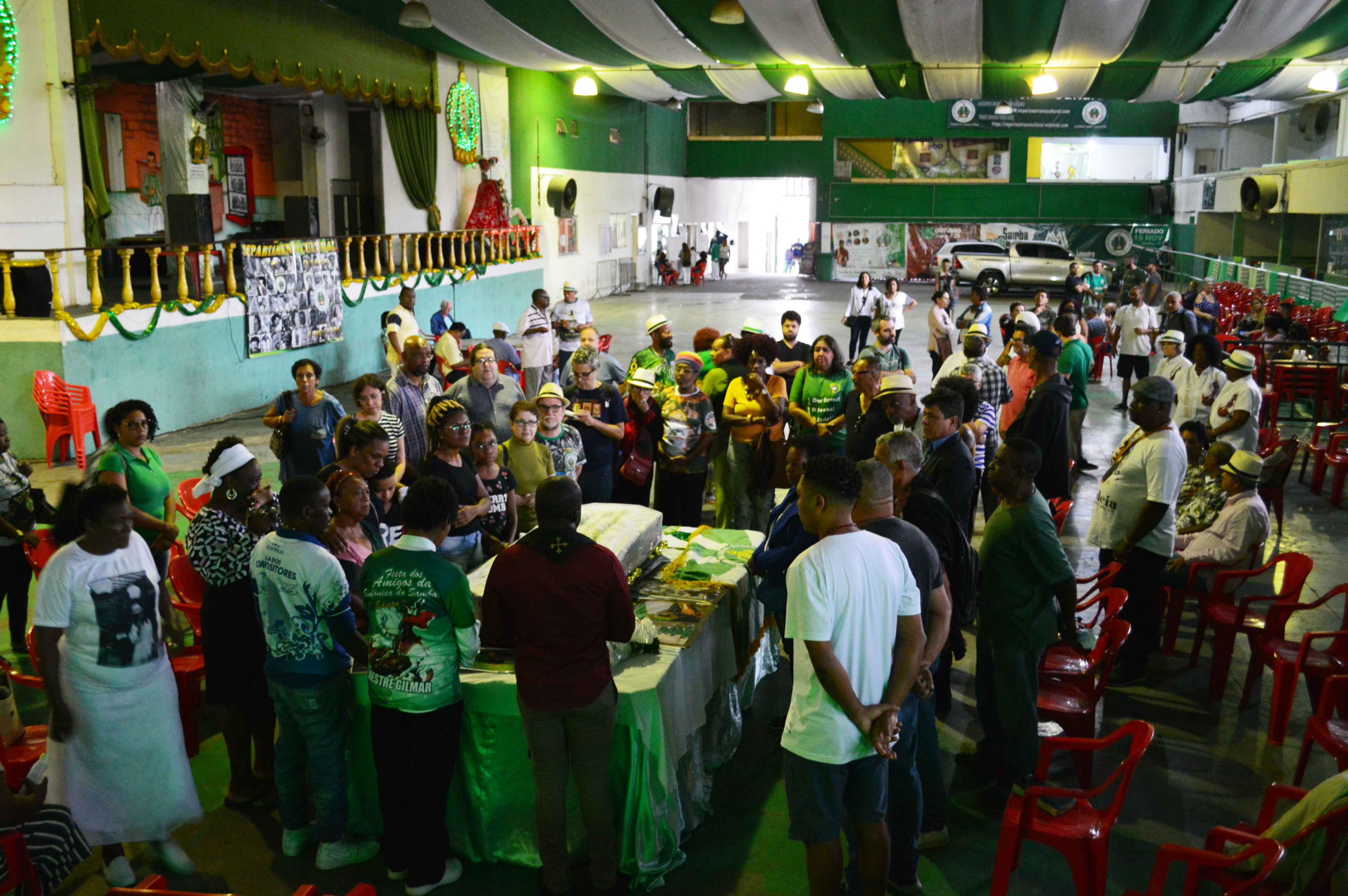 noticia Sambistas e amigos se despedem do compositor e percussionista Ivan Milanez