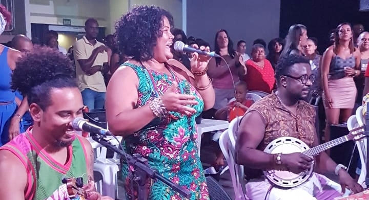 noticia Empoderada! Michelli Arêas segue forte no Concurso 'Vozes do Samba'
