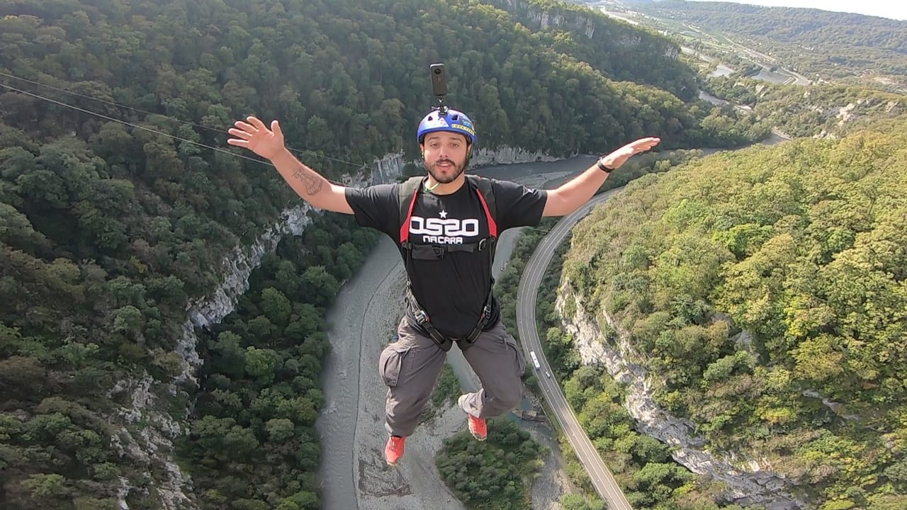 noticia Hoje é Dia do Paraquedista - Conheça Vagner Jorge, o brasileiro que participou da quebra do recorde mundial na Rússia