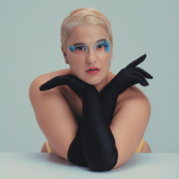 noticia Alice Caymmi lança single com Àttooxxá