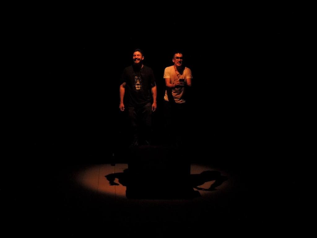 noticia TEATRO: A TRUPE ALUMINANTE | ESTRÉIA NO 