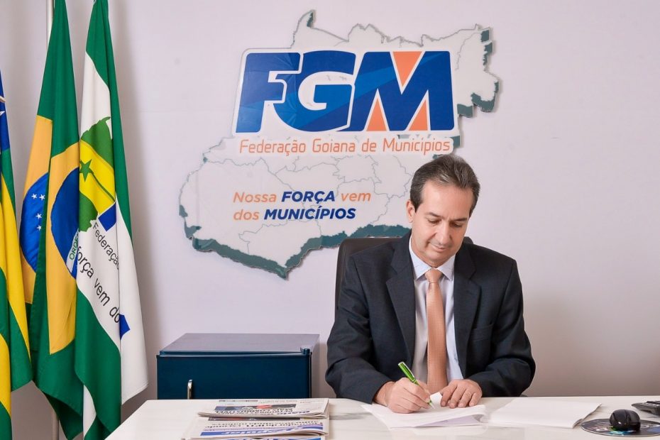 noticia Piso dos Professores em Goiás: soluções são propostas pela FGM