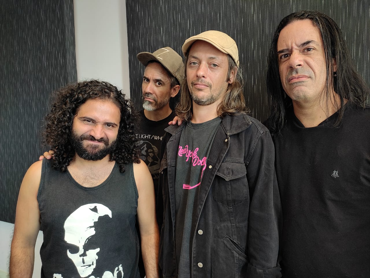 noticia SEU JUVENAL LANÇA SEU NOVO DISCO DE ESTÚDIO, “5” 