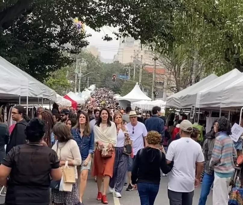 noticia A volta da Feira de Artes da Vila Madalena nas ruas de SãoPaulo foi marcada por novidades e emoções